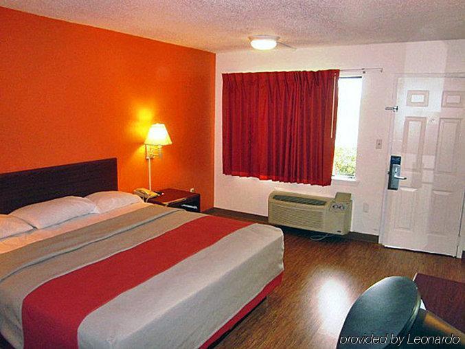 Super 7 Inn By Oyo Tupelo Hwy 178 Exterior foto